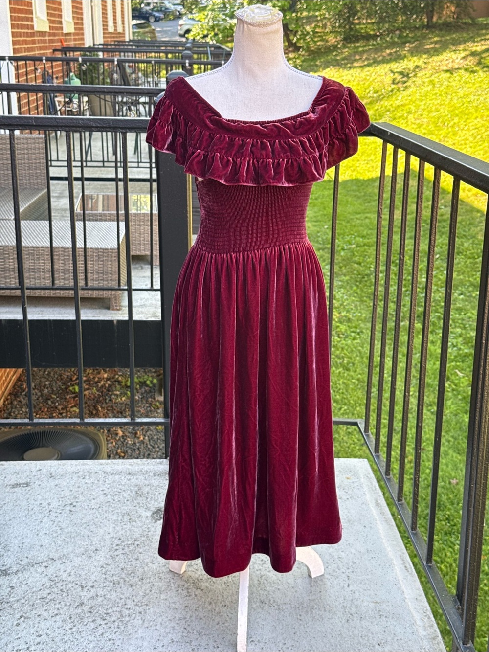 Hill House Home The Nap Dress in Burgundy Size XS